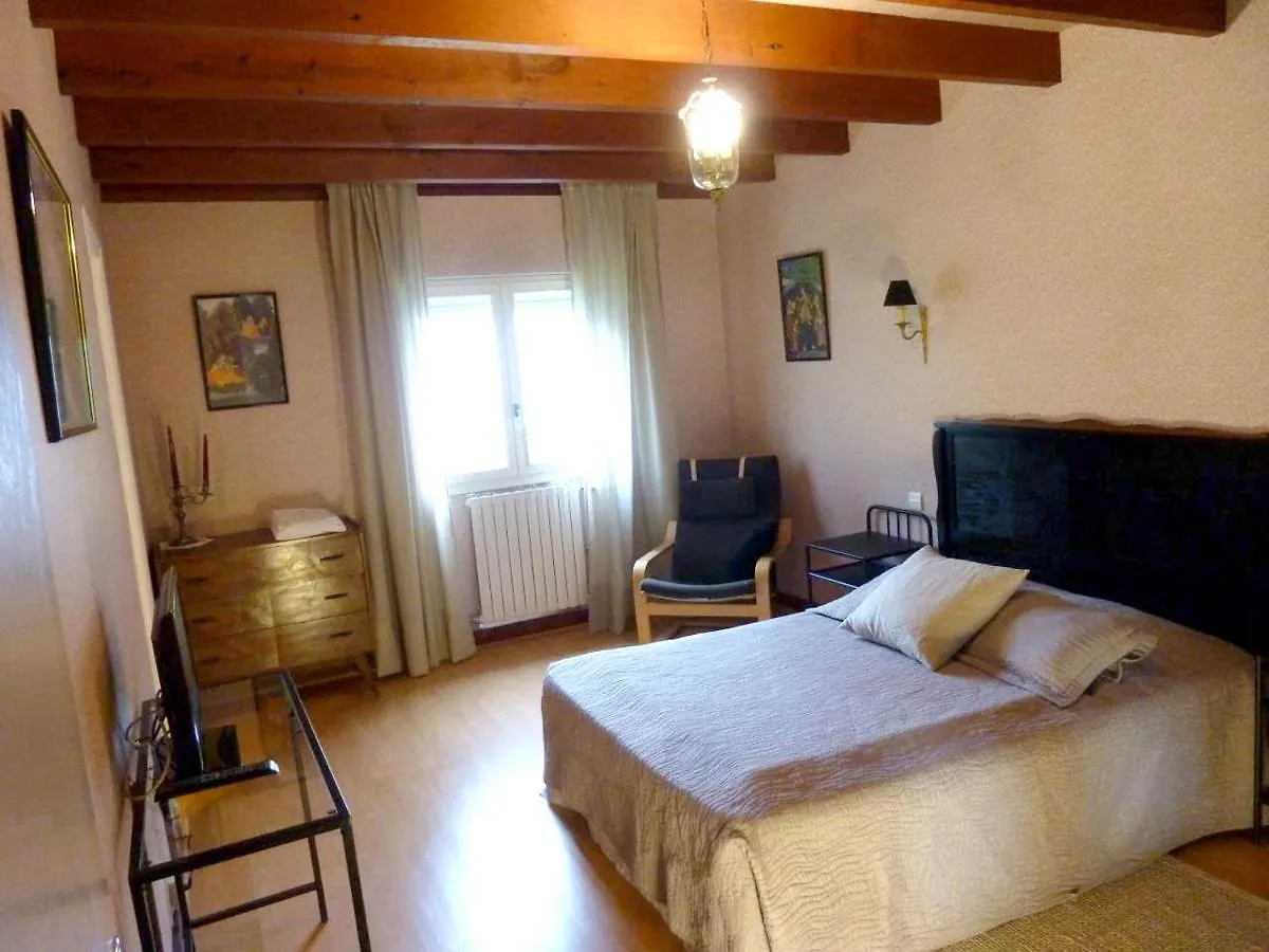 Maison De 4 Chambres Avec Jardin Clos Et Wifi A Luz Saint Sauveur Lourdes Holiday home